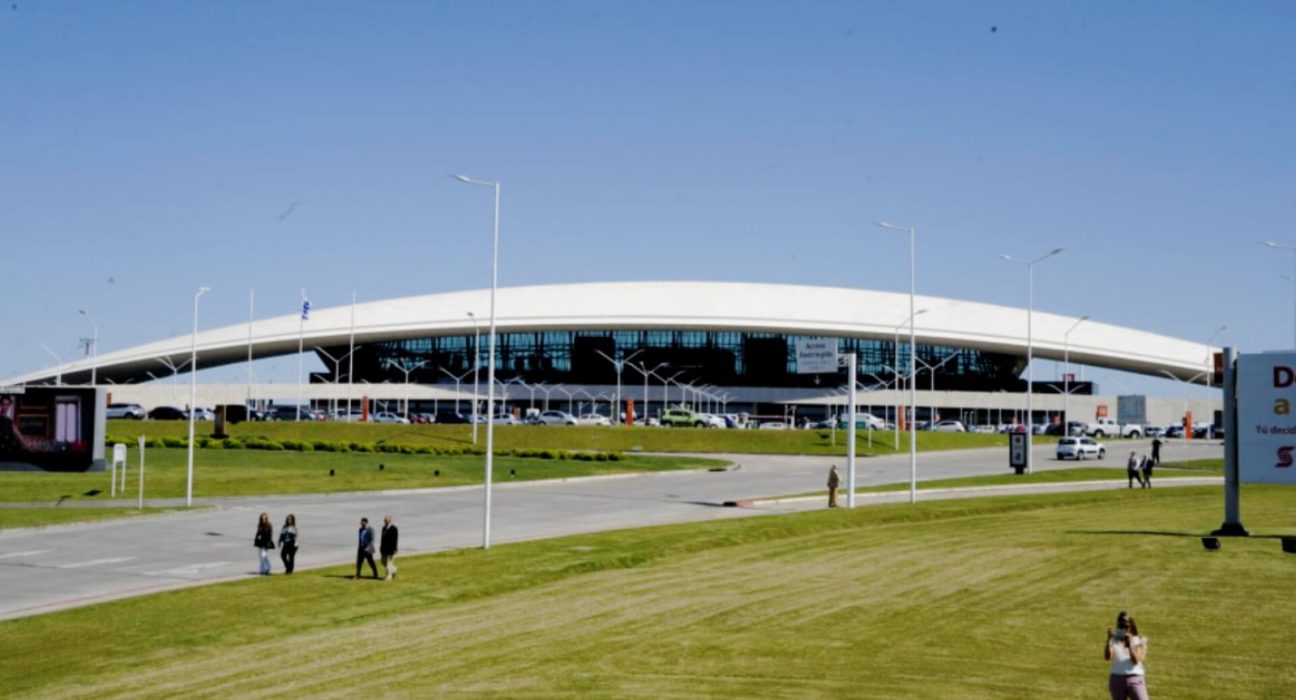 El Ministerio de Turismo confirma primera conexión aérea directa Montevideo-Punta Cana