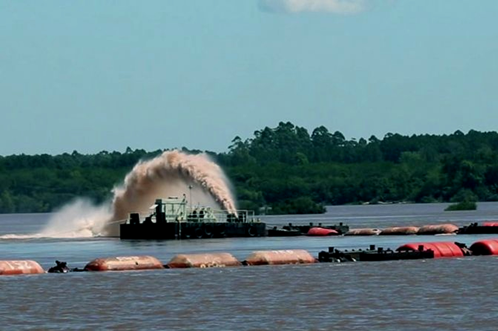 Impugnan proceso de licitación del dragado del Río Uruguay