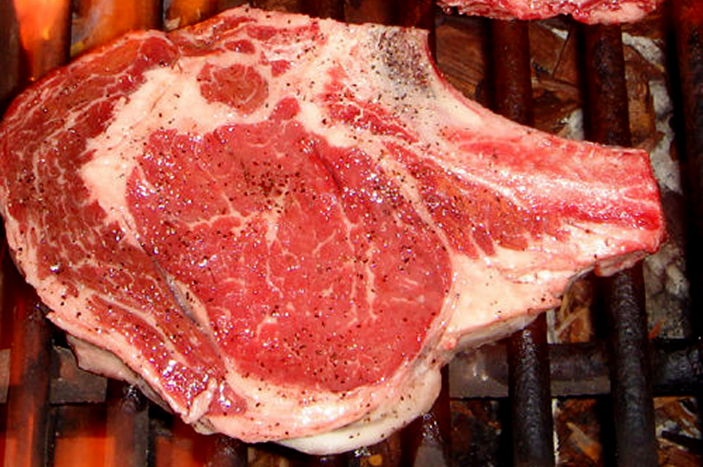 Gobierno habilitó importación de carne con hueso proveniente de Brasil