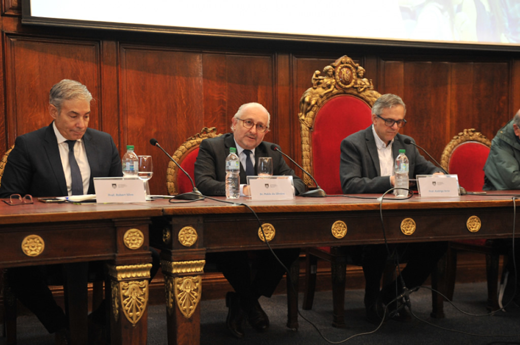 Carreras de Formación Docente podrán obtener carácter universitario en 2023