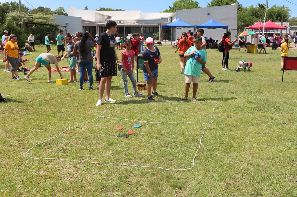 Feria Social y obras del "Proyecto América" en Young