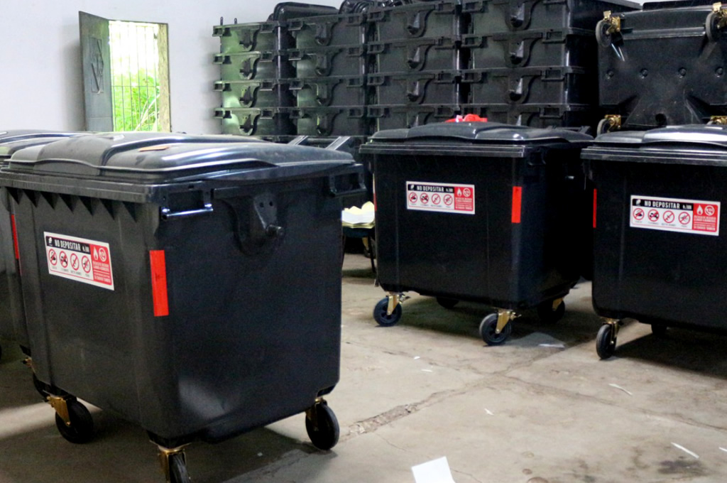 Se cumple la reposición de contenedores en Fray Bentos y Young