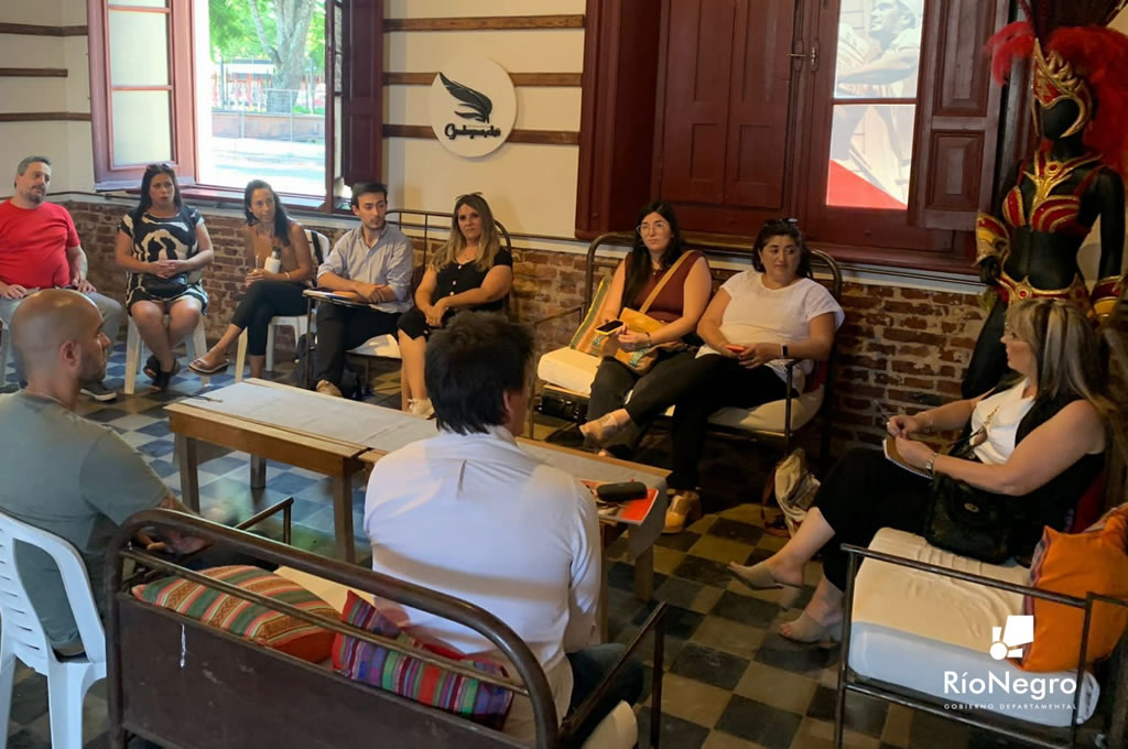 Directores de la Intendencia de Río Negro fueron recibidos en Gualeguaychú